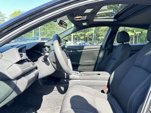 Used 2018 Honda Civic EX image 6