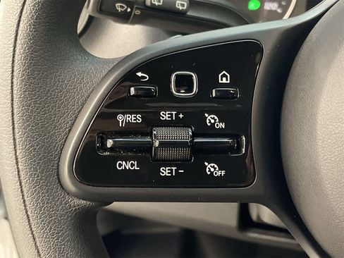 Used 2024 Mercedes-Benz Sprinter 2500 image 9