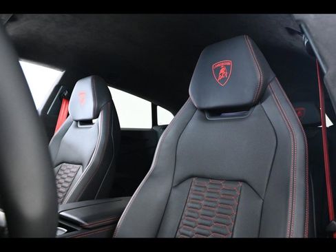 Used 2024 Lamborghini Urus S AWD/4WD image 27