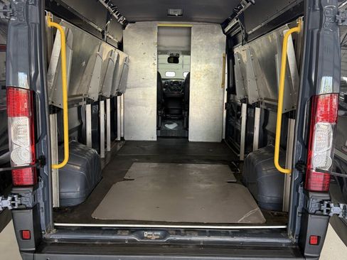 Used 2019 RAM ProMaster 2500 FWD image 10