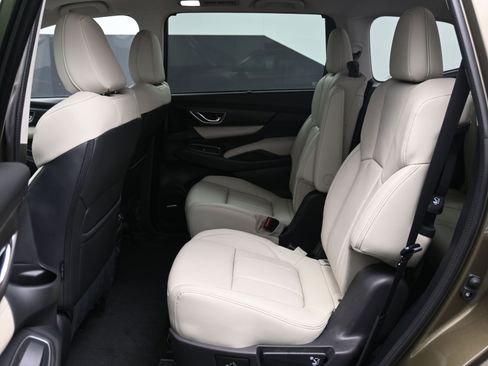 New 2025 Subaru Ascent Limited image 20