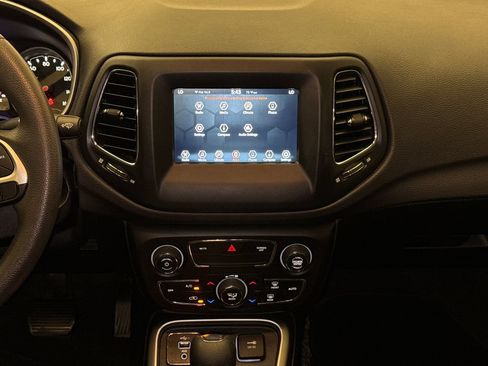 Used 2021 Jeep Compass Sport FWD image 14