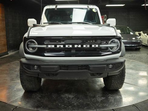 Used 2023 Ford Bronco Outer Banks w/ Sasquatch Package image 3