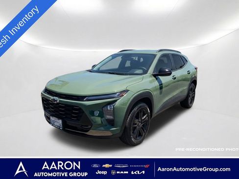 Used 2026 Chevrolet Trax ACTIV w/ Driver Confidence Package FWD image 1