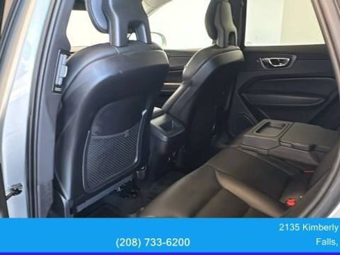 Used 2018 Volvo XC60 T6 Momentum w/ Vision Package AWD/4WD image 25