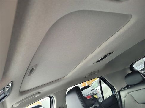 Used 2023 Kia Niro EX Touring image 21