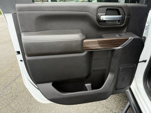 Used 2021 Chevrolet Silverado 2500 LT w/ Convenience Package image 42