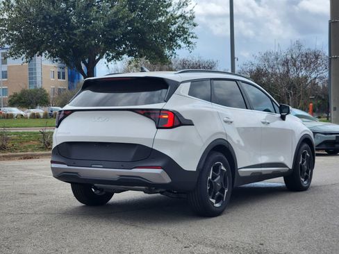 New 2026 Kia Sportage EX FWD image 6