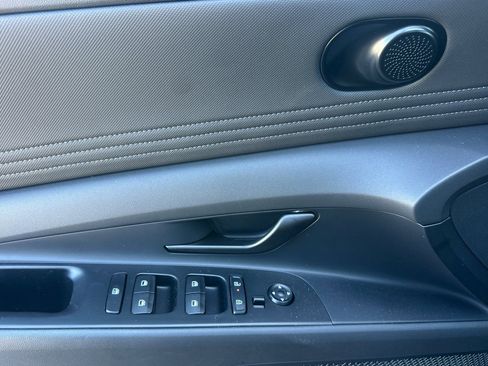 New 2025 Hyundai Elantra Sport image 11