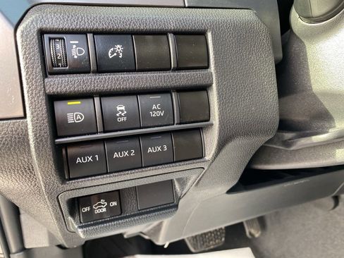 Used 2025 Toyota Tacoma SR5 image 12