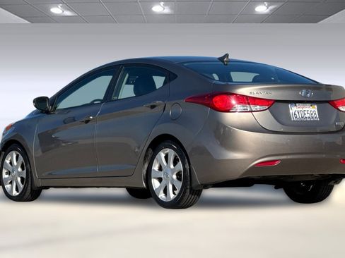 Used 2013 Hyundai Elantra Limited w/ Technology Pkg image 7