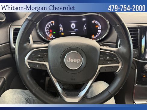 Used 2020 Jeep Grand Cherokee Altitude RWD image 15