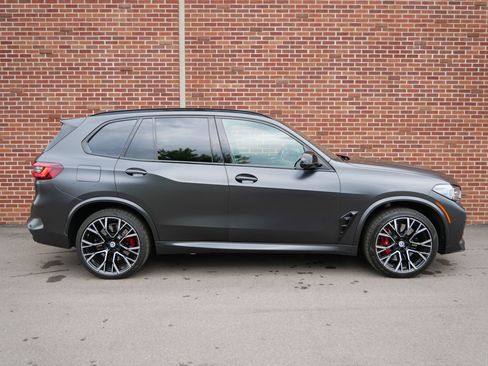 Used 2023 BMW X5 M w/ Competition Package AWD/4WD image 25