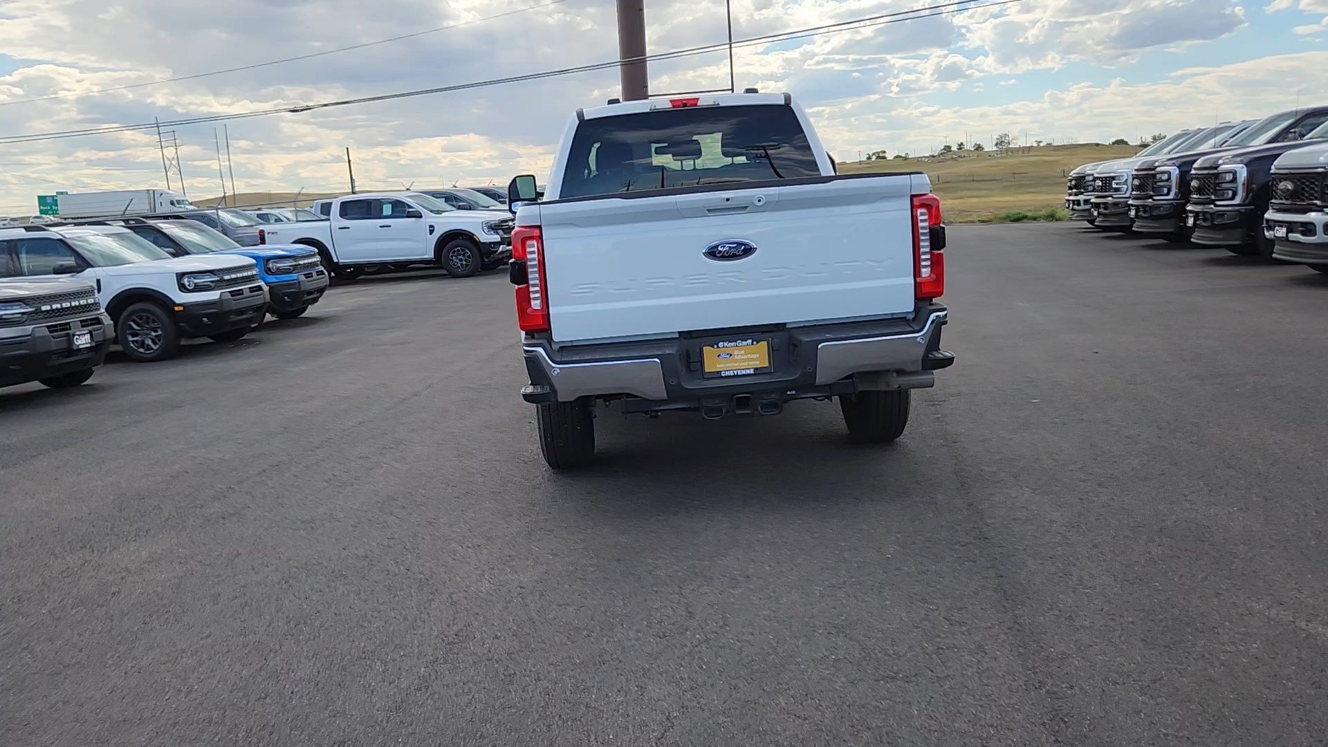 Used 2026 Ford F250 Lariat AWD/4WD image 2