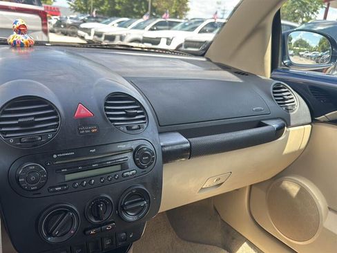 Used 2005 Volkswagen Beetle GLS FWD image 23