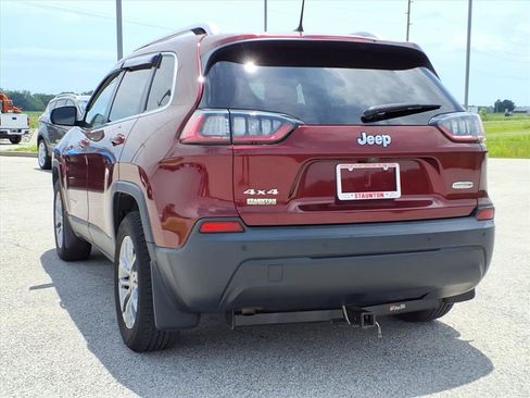 Used 2019 Jeep Cherokee Latitude Plus w/ Comfort/Convenience Group AWD/4WD image 28