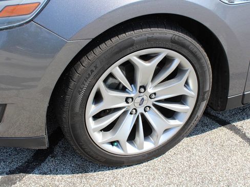 Used 2014 Ford Taurus Limited w/ Equipment Group 301A image 6