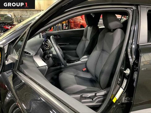 Used 2021 Toyota C-HR Nightshade image 7