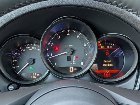 New 2026 Porsche Macan image 17