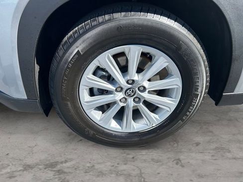 Certified 2024 Toyota Grand Highlander AWD image 9