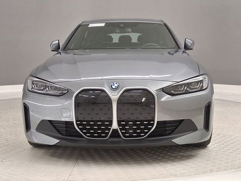 Certified 2023 BMW i4 eDrive40 w/ Premium Package RWD image 4
