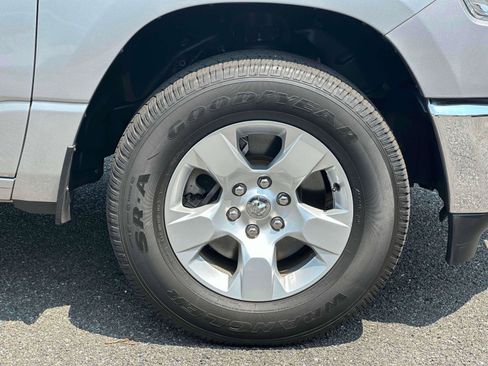 Used 2022 RAM 1500 Big Horn image 7