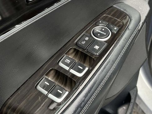 Used 2019 Kia Sorento L image 26
