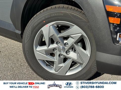 New 2026 Hyundai Kona SE image 5