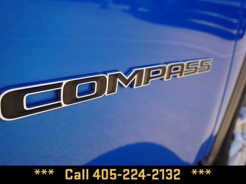 Used 2025 Jeep Compass Limited AWD/4WD image 6
