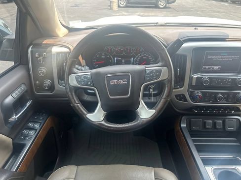 Used 2018 GMC Sierra 1500 SLT AWD/4WD image 16