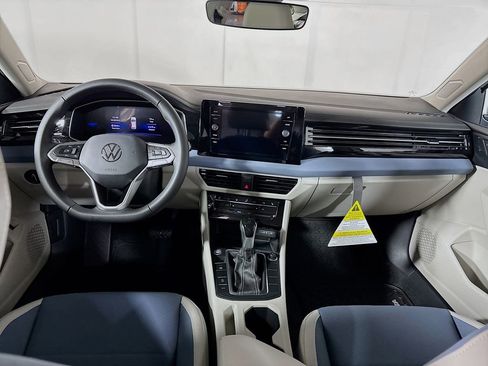 New 2025 Volkswagen Jetta SE image 12