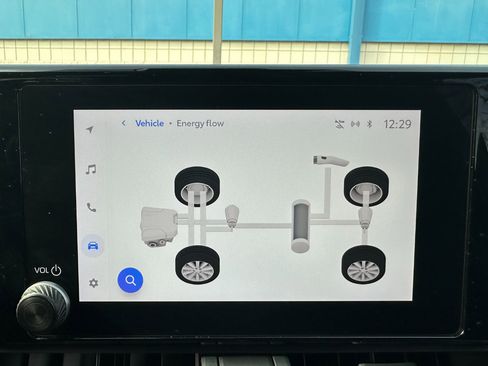 Used 2023 Toyota RAV4 SE image 9