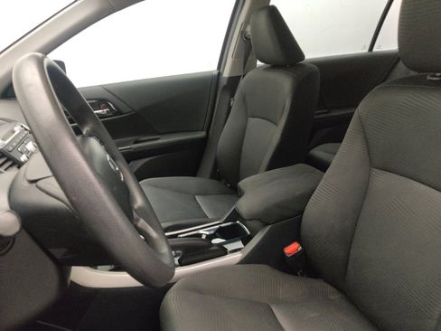 Used 2016 Honda Accord LX image 17