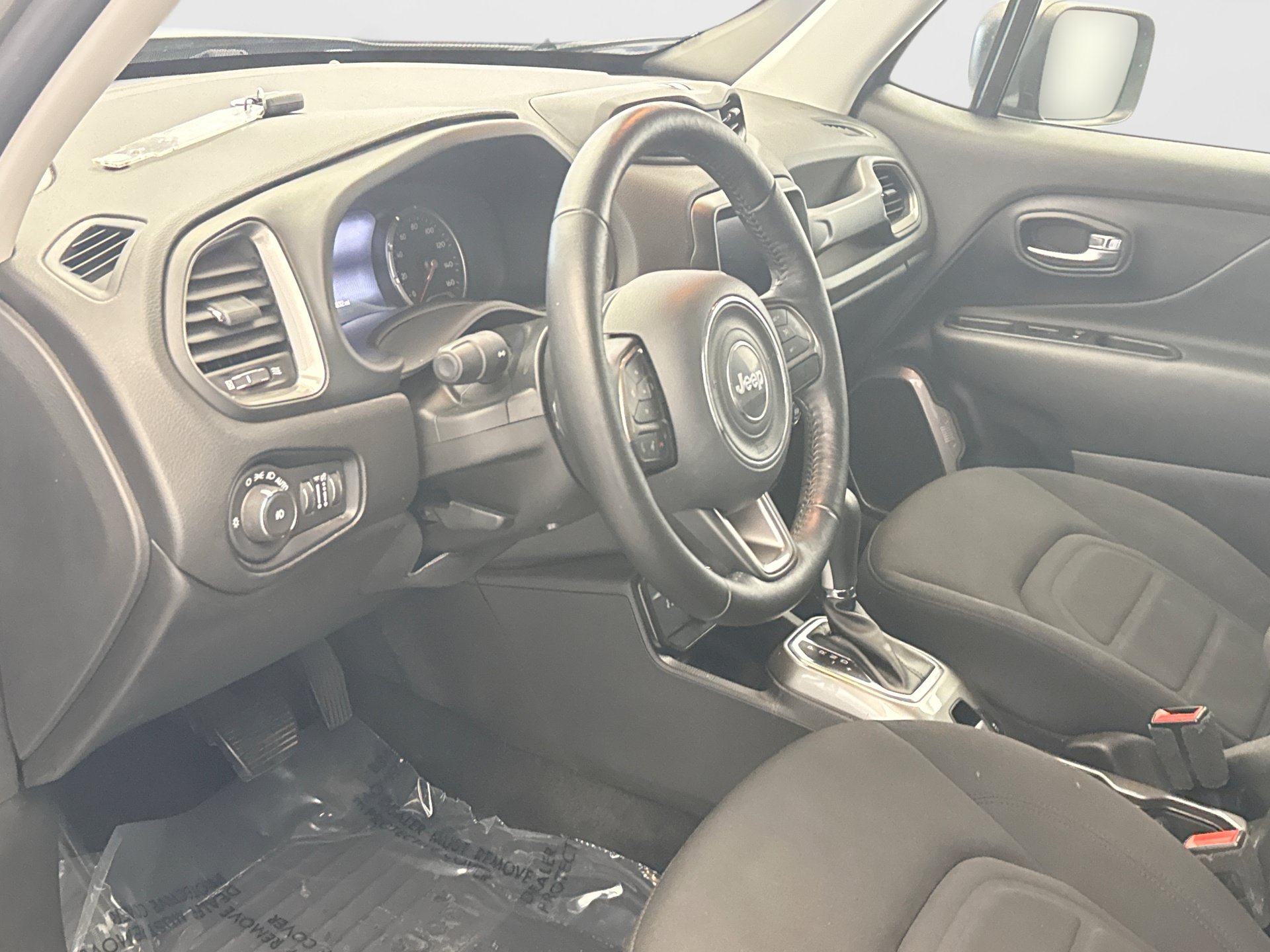 Used 2022 Jeep Renegade Latitude AWD/4WD image 10