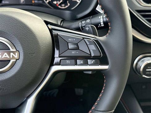 New 2025 Nissan Altima 2.5 SR image 7