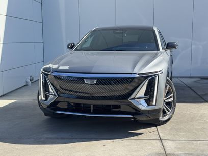 New 2025 Cadillac Lyriq Luxury
