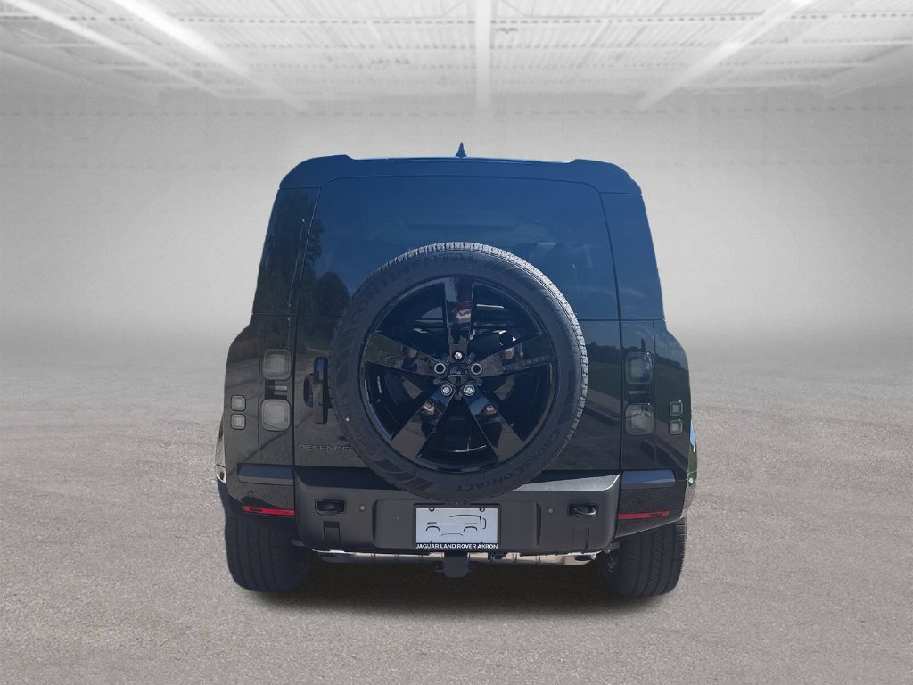 New 2026 Land Rover Defender 110 X-Dynamic SE AWD/4WD image 8
