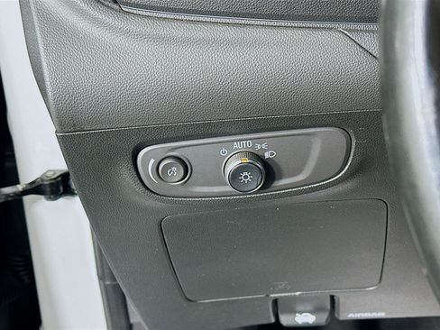 Used 2024 Buick Encore GX Preferred FWD image 17