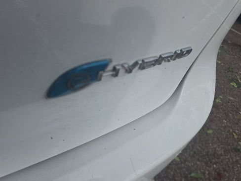 Used 2021 Chrysler Pacifica Touring-L FWD image 9