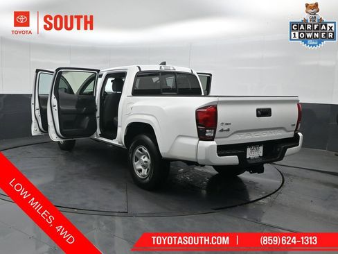 Used 2022 Toyota Tacoma SR AWD/4WD image 52