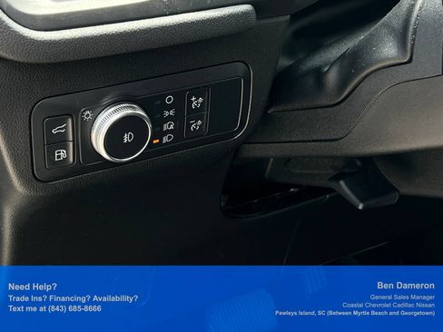 Used 2020 Ford Escape Titanium FWD image 9