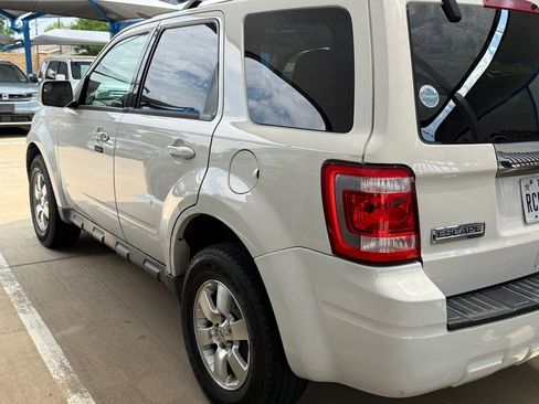 Used 2010 Ford Escape Limited FWD image 6