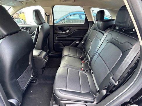 New 2026 Lincoln Corsair Premiere image 21