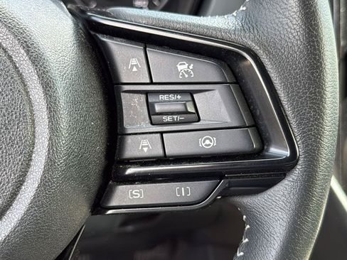 Used 2025 Subaru Forester Premium AWD/4WD image 14