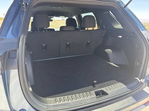 Used 2025 Chevrolet Equinox LT AWD/4WD image 28