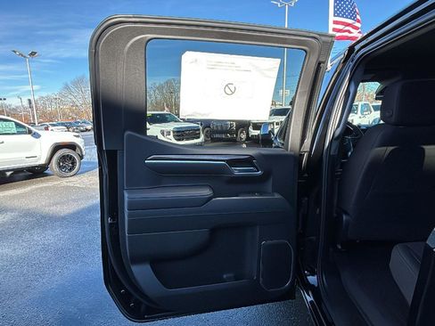 New 2026 GMC Sierra 1500 SLE image 31
