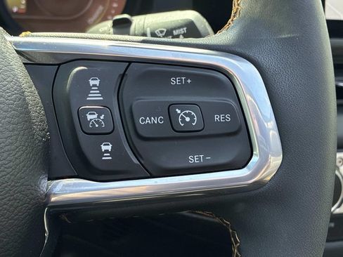 Used 2024 Jeep Wrangler Unlimited Sahara w/ Technology Group AWD/4WD image 37