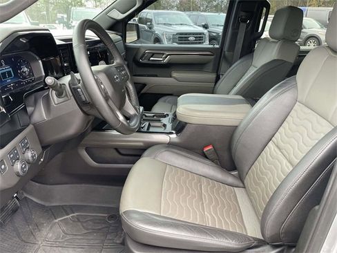 Used 2024 Chevrolet Silverado 1500 ZR2 w/ Dark Appearance Package image 15