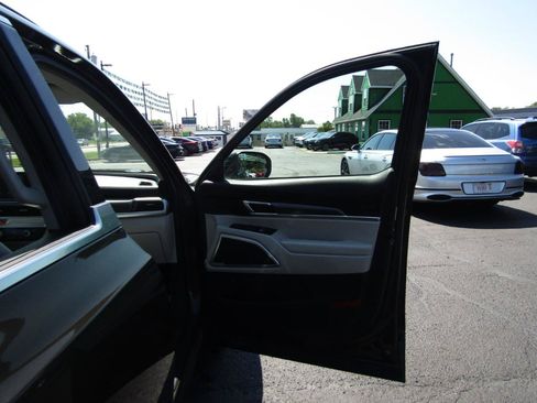 Used 2021 Kia Telluride S AWD/4WD image 22