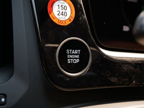 New 2025 Porsche Cayenne Turbo image 22